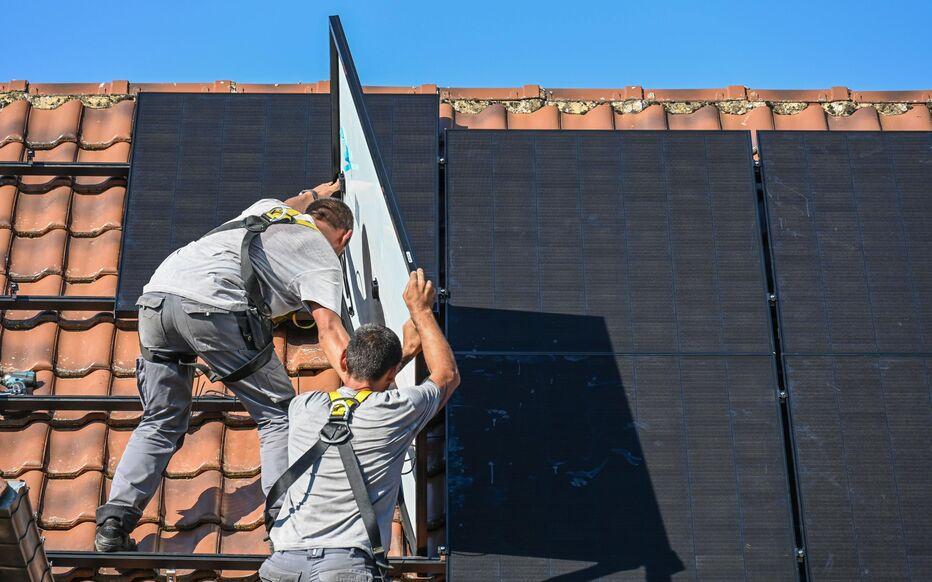 Installation de panneaux solaires : dans les Hauts-de-Seine, mesurez l’ensoleillement de votre toit